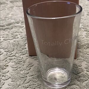 DRINKS ON YOU BARWARE PINT GLASS CLEAR 14 OZ NWT HALLMARK TOTALLY CHILLED GIFT